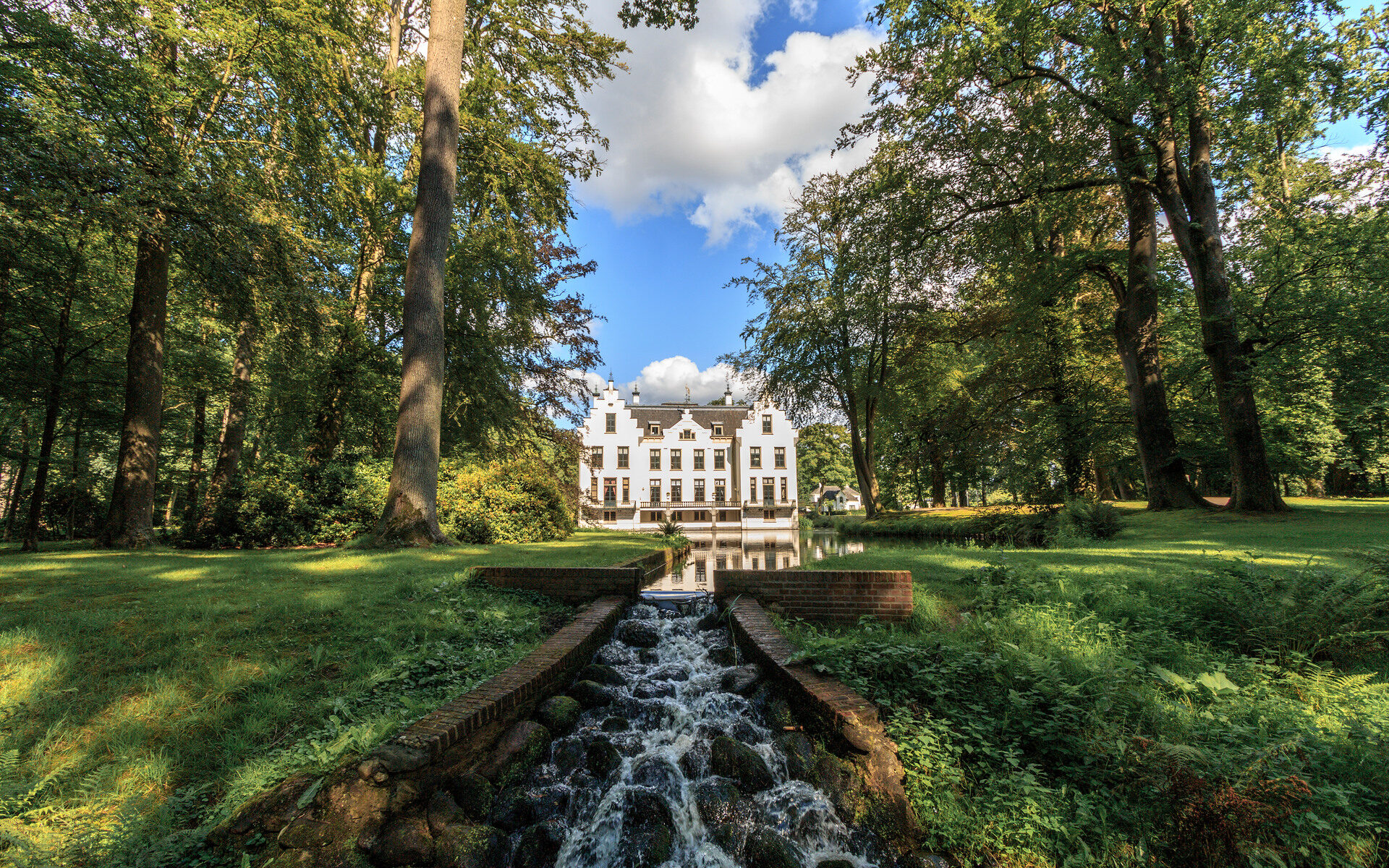 Blick auf Staverden Estate auf dem Lande