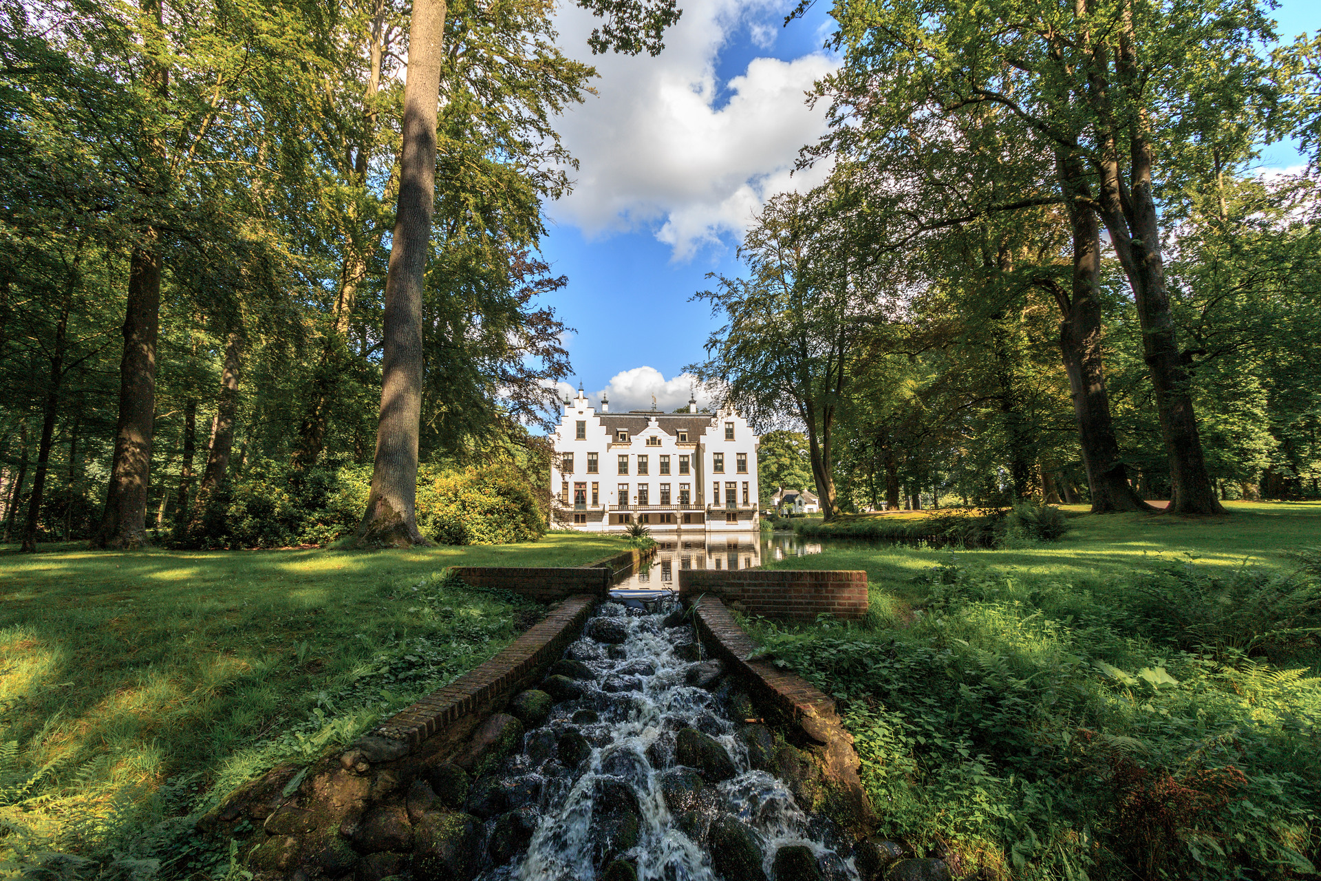 Blick auf Staverden Estate auf dem Lande