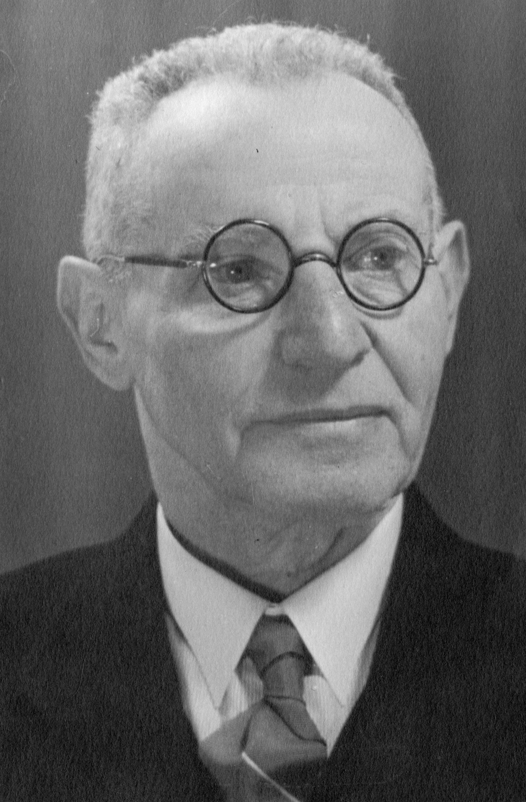 Zwart-wit portret van Arthur Meijer ten tijde van WOII